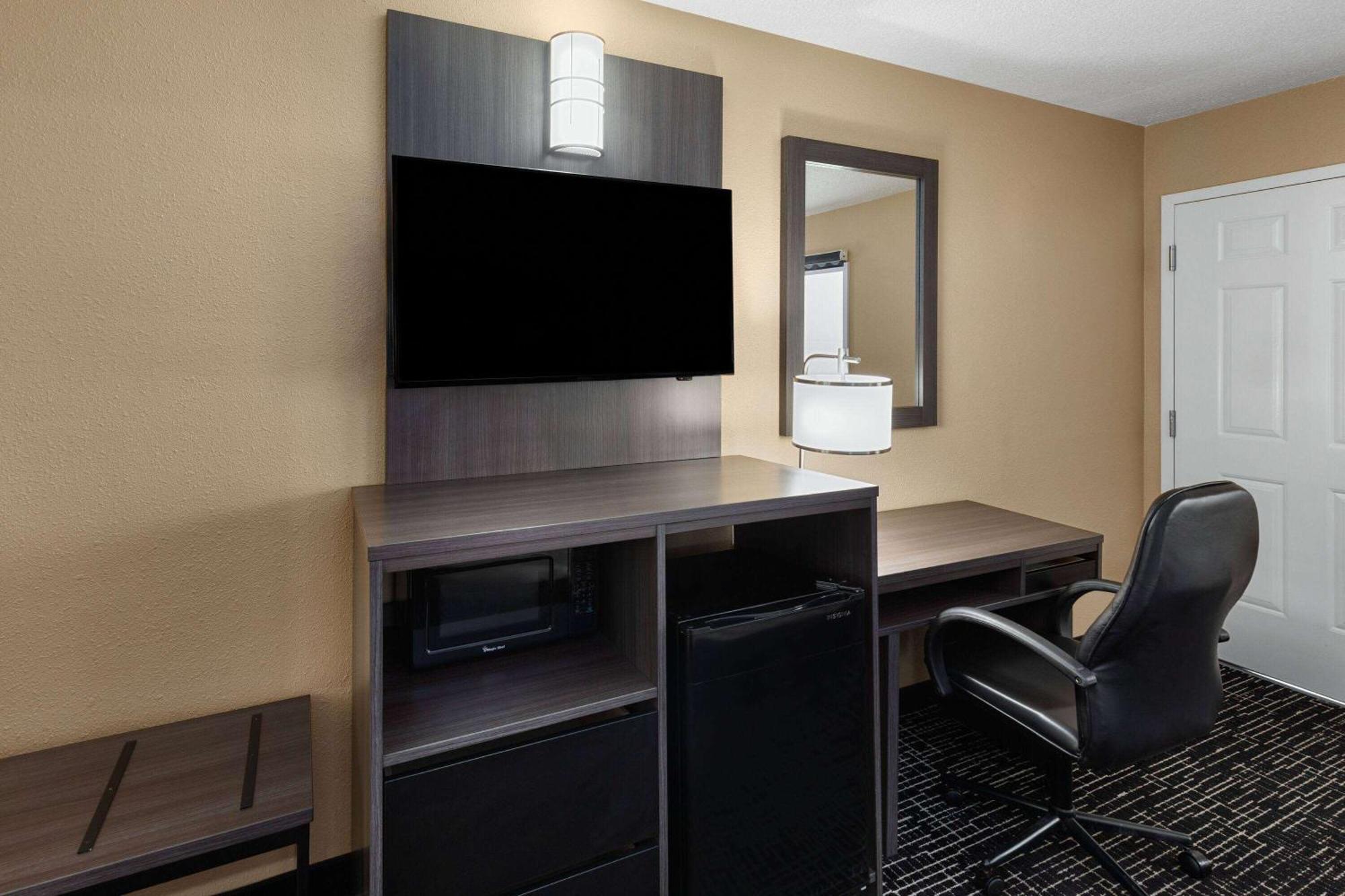 Super 8 By Wyndham I-24 Exit 4 Hotel Paducah