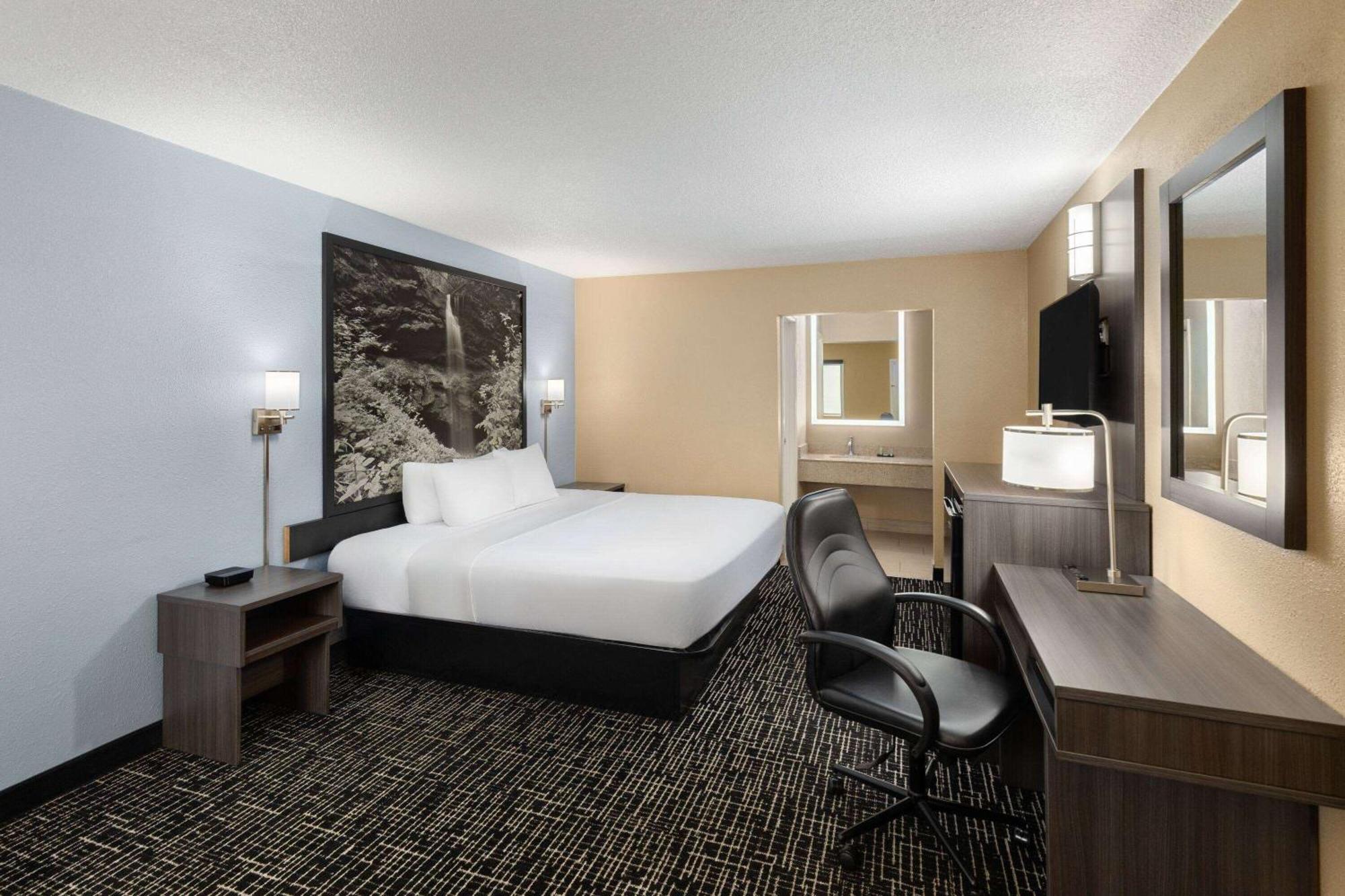 Hotel Super 8 By Wyndham I-24 Exit 4 Paducah